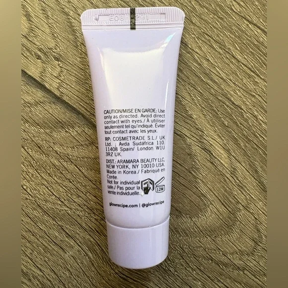 Glow Recipe | Blueberry Bounce Gentle Cleanser Deluxe Mini - Picture 3 of 4